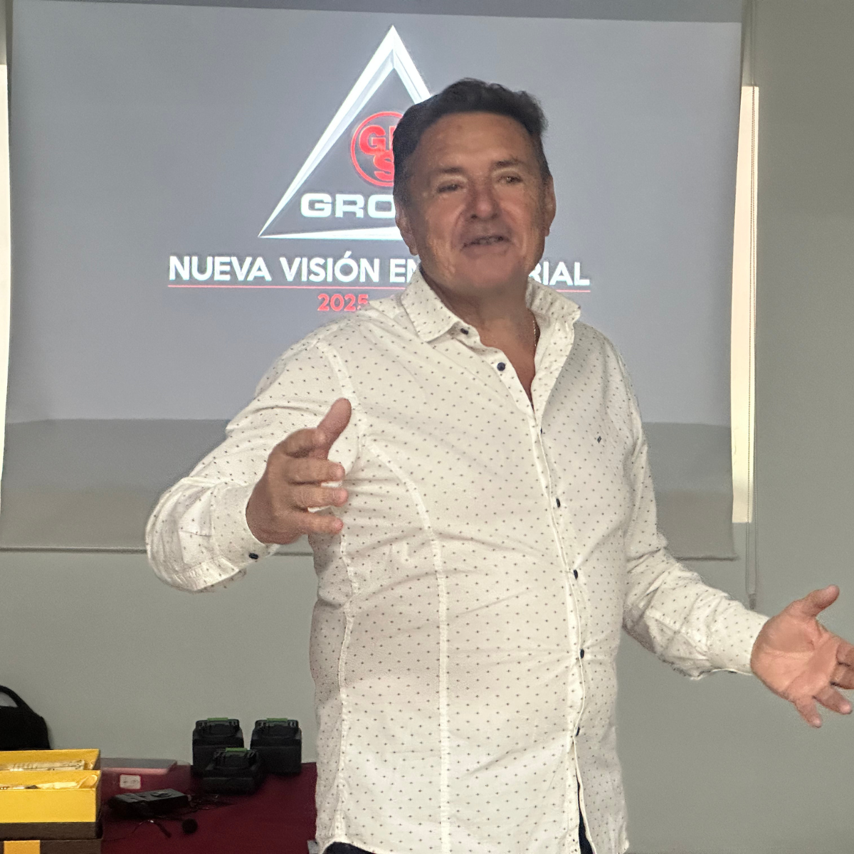 Vega Galeria 16